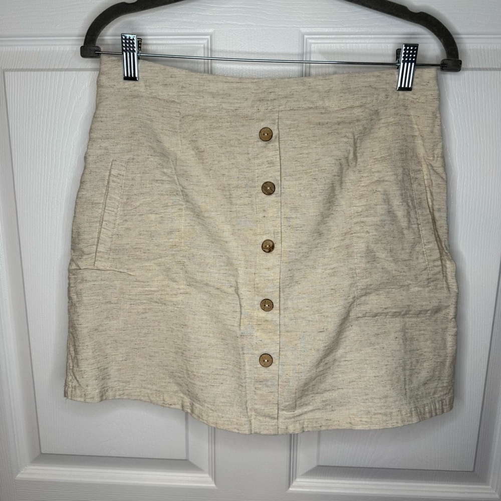 Altar'd State Cream Linen Cotton Blend Skirt With Brown Buttons Size Large EUC